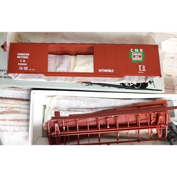 Proto 2000 Series 50’ HO Scale Plastic Model Kit W/ Dreadnaught Ends Model Train - Picture 2 of 16